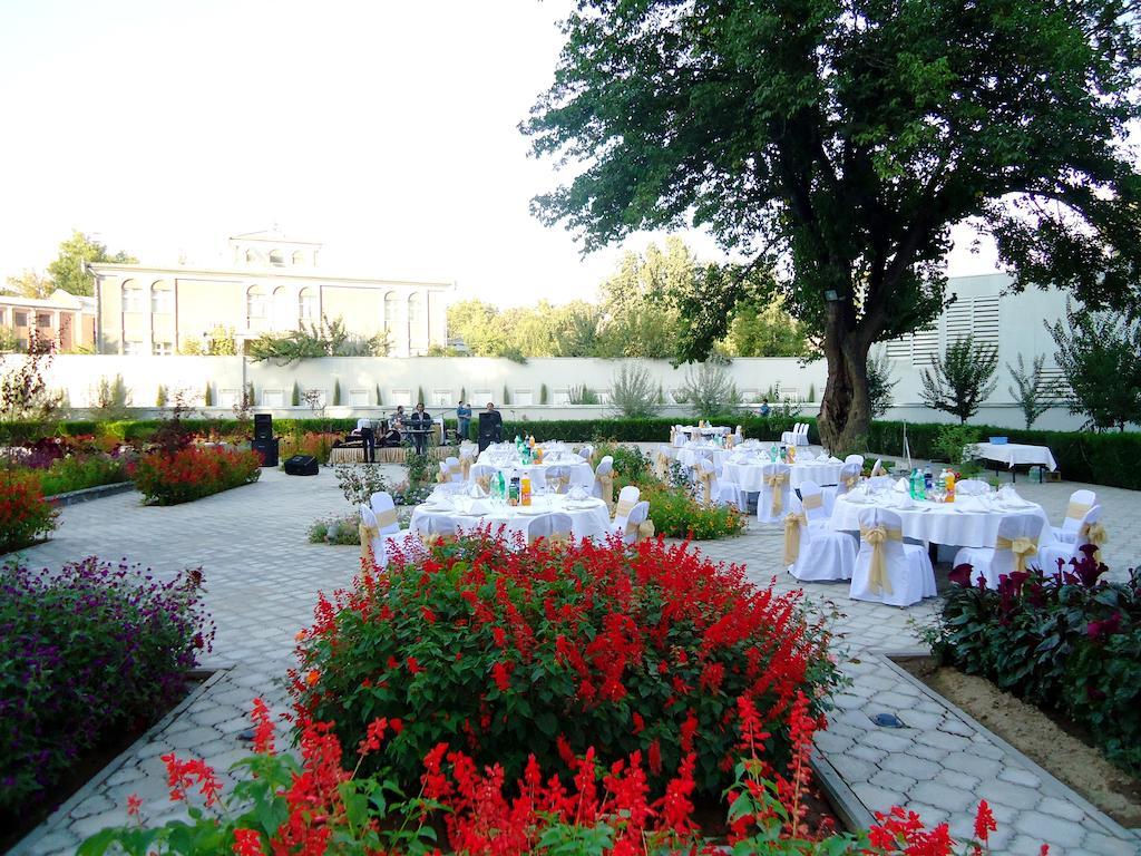 Dushanbe Serena Hotel Ngoại thất bức ảnh