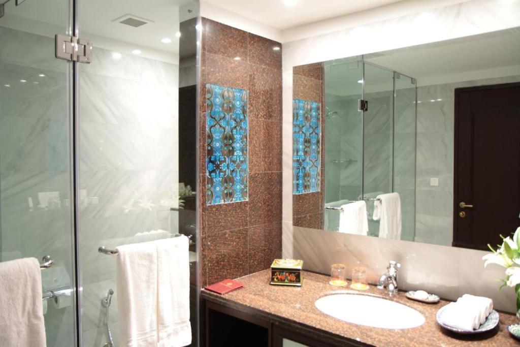 Dushanbe Serena Hotel Ngoại thất bức ảnh