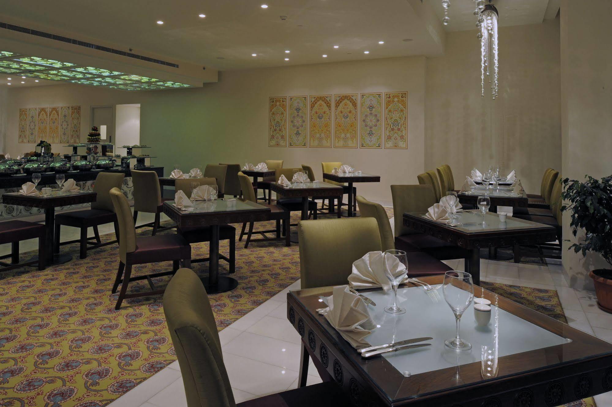 Dushanbe Serena Hotel Ngoại thất bức ảnh