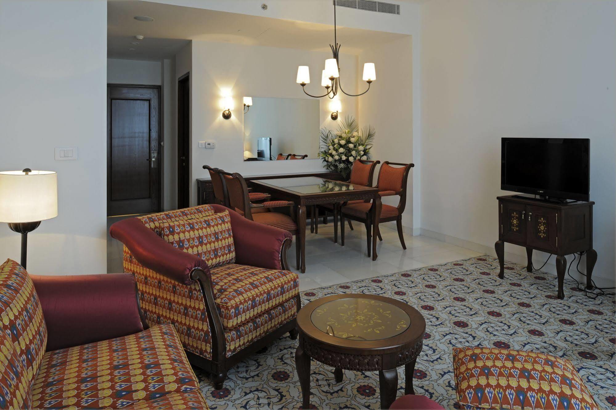 Dushanbe Serena Hotel Ngoại thất bức ảnh