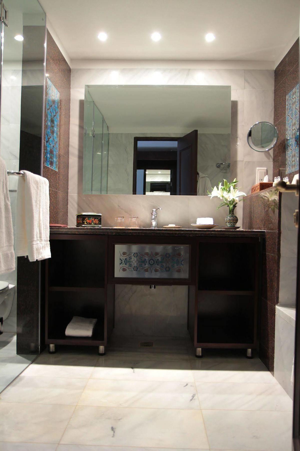 Dushanbe Serena Hotel Ngoại thất bức ảnh